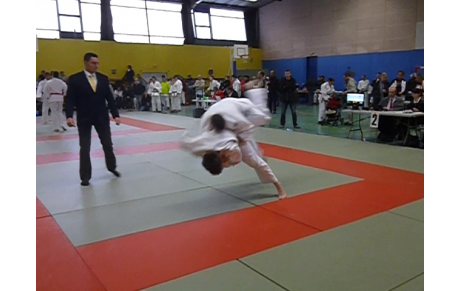 Les premiers points pour Simon