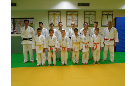 De nouvelles médailles, une nouvelle ceinture et trois nouveaux licenciés